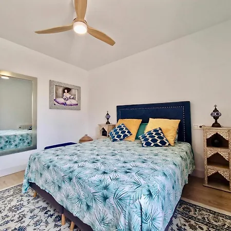 Sr Luxury Penthouse דירה