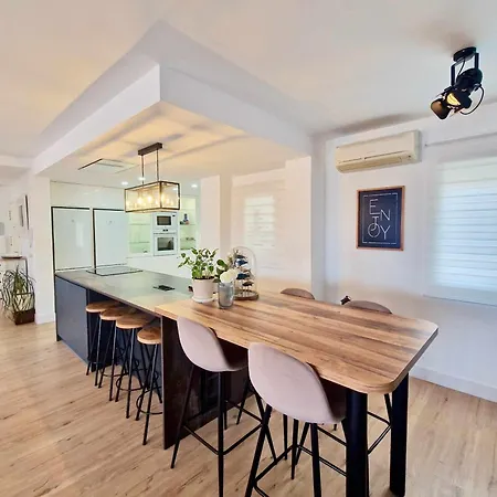 Sr Luxury Penthouse טורמולינוס